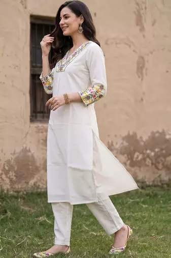 women floral embroidered regular thread work kurta with trousers