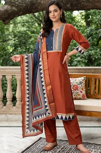 women printed regular liva kurta with trousers & with dupatta