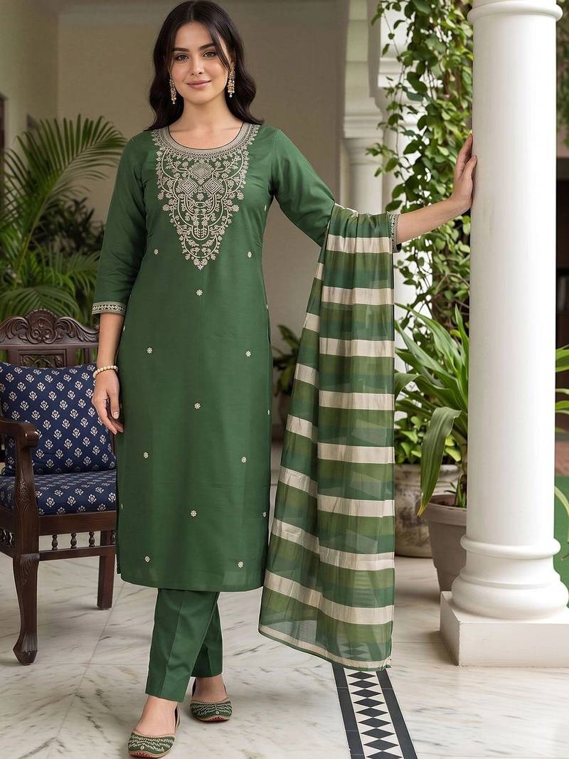 women ethnic motifs embroidered regular thread work kurta with trousers & with dupatta