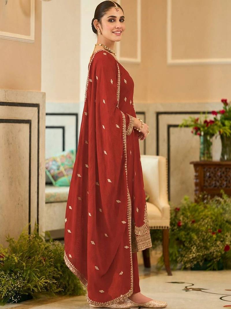 women ethnic motifs embroidered regular kurta with trousers & with dupatta