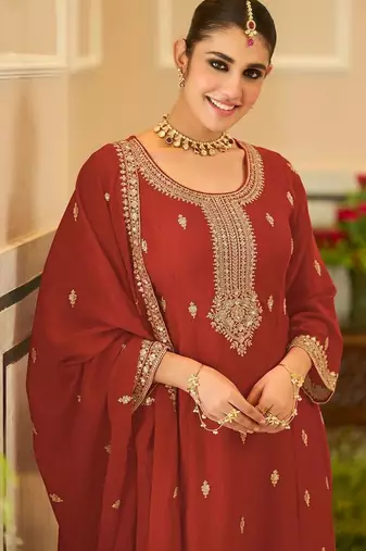 women ethnic motifs embroidered regular kurta with trousers & with dupatta