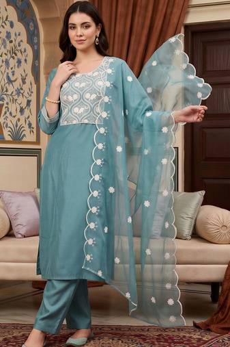 women ethnic motifs embroidered regular thread work kurta with trousers & with dupatta