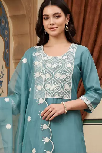 women ethnic motifs embroidered regular thread work kurta with trousers & with dupatta