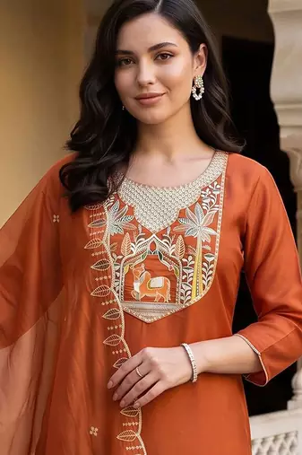 women ethnic motifs embroidered regular thread work kurta with trousers & with dupatta
