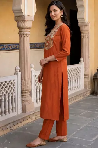 women ethnic motifs embroidered regular thread work kurta with trousers & with dupatta