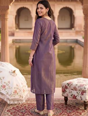 women ethnic motifs embroidered regular thread work kurta with trousers & with dupatta 4