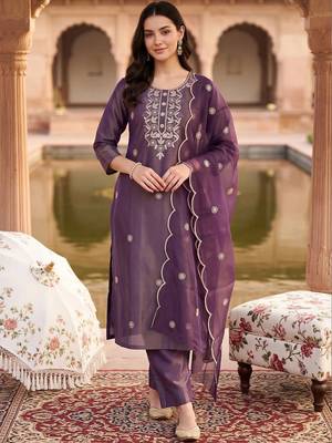 women ethnic motifs embroidered regular thread work kurta with trousers & with dupatta 6