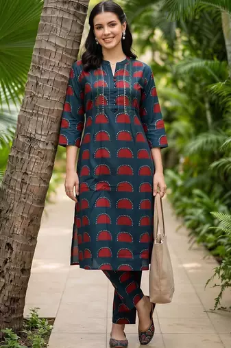 women printed regular cotton kurta with trousers