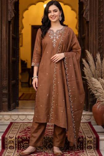 women ethnic motifs embroidered regular thread work kurta with trousers & with dupatta