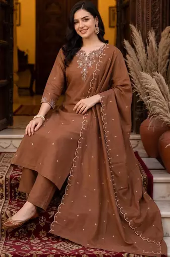 women ethnic motifs embroidered regular thread work kurta with trousers & with dupatta
