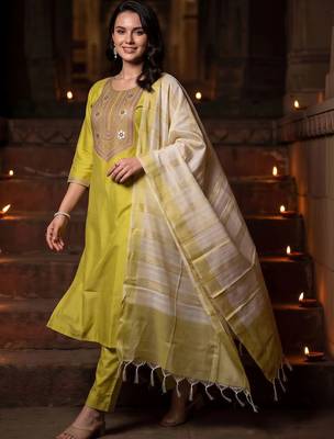 women ethnic motifs embroidered regular thread work liva kurta with trousers & with dupatta 1