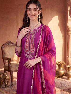 women ethnic motifs regular sequinned kurta with trousers & with dupatta 3