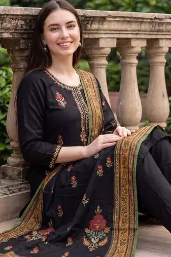 women ethnic motifs embroidered regular thread work kurta with trousers & with dupatta