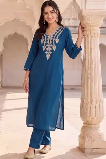 women ethnic motifs embroidered regular thread work kurta with trousers