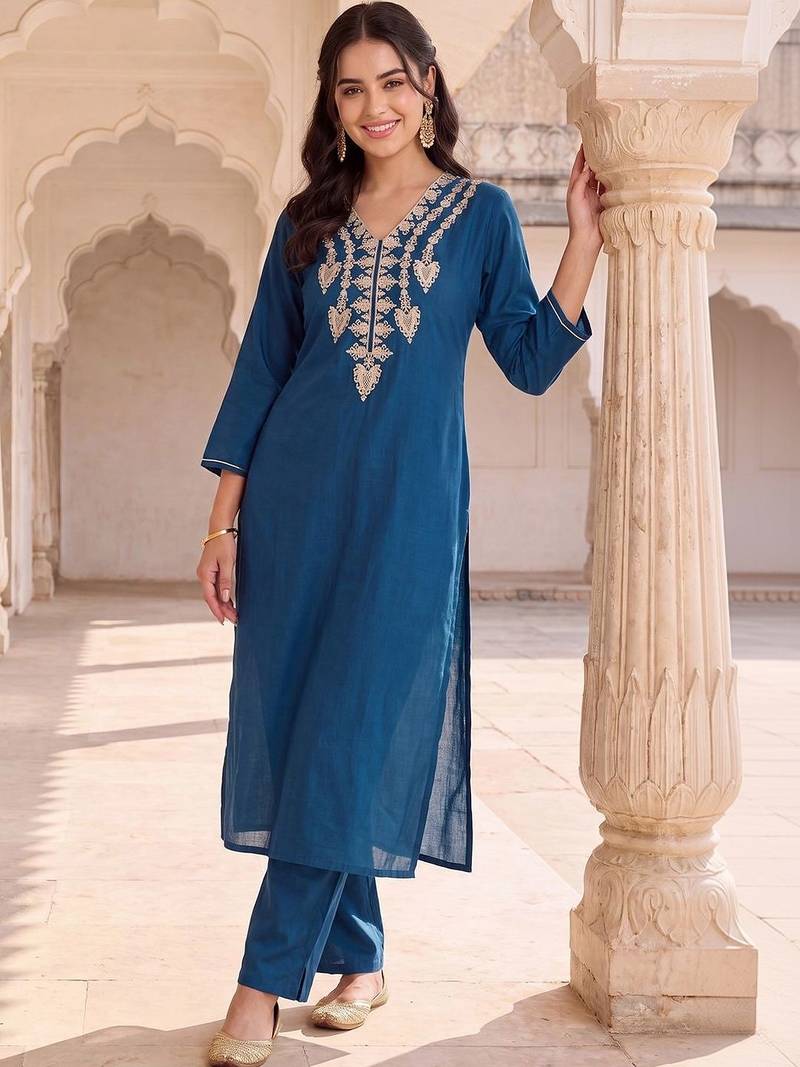 women ethnic motifs embroidered regular thread work kurta with trousers