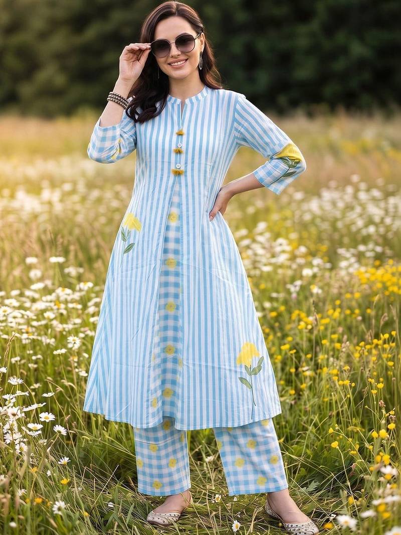 women floral printed regular cotton kurta with palazzos