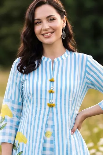 women floral printed regular cotton kurta with palazzos