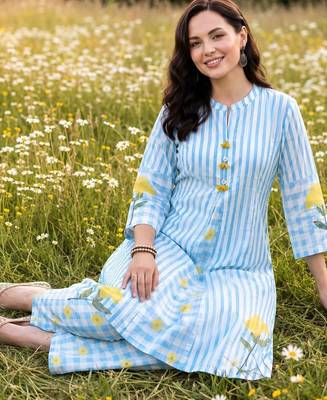 women floral printed regular cotton kurta with palazzos 5