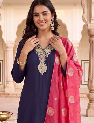 women ethnic motifs embroidered regular kurta with trousers & with dupatta 2