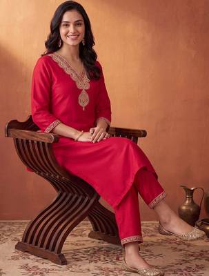 women ethnic motifs embroidered regular sequinned liva kurta with trousers 2