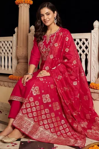 women ethnic motifs embroidered regular kurta with trousers & with dupatta