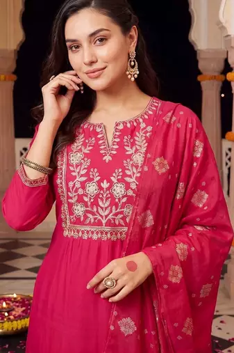 women ethnic motifs embroidered regular kurta with trousers & with dupatta