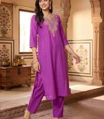 women ethnic motifs embroidered regular thread work kurta with trousers