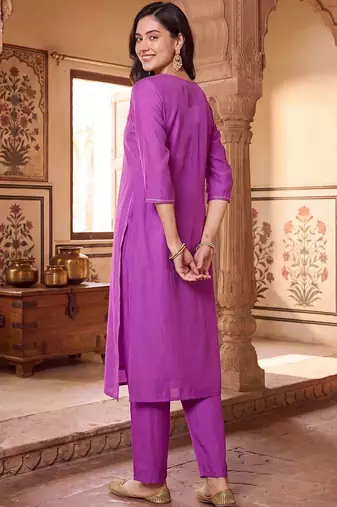 women ethnic motifs embroidered regular thread work kurta with trousers