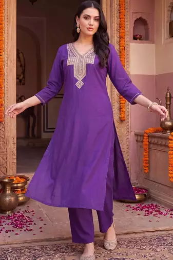 women ethnic motifs embroidered regular thread work kurta with trousers