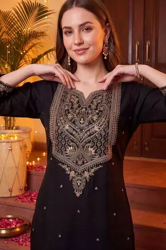 women ethnic motifs embroidered regular thread work kurta with trousers & with dupatta