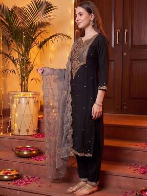 women ethnic motifs embroidered regular thread work kurta with trousers & with dupatta 5