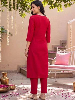 women ethnic motifs embroidered regular thread work kurta with trousers 6
