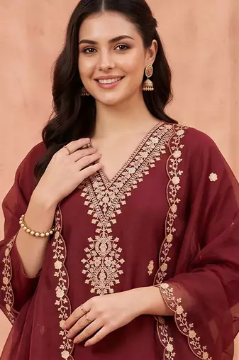 women ethnic motifs embroidered regular sequinned kurta with trousers & with dupatta