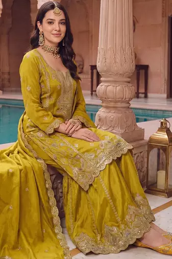 women ethnic motifs embroidered regular kurta with sharara & with dupatta