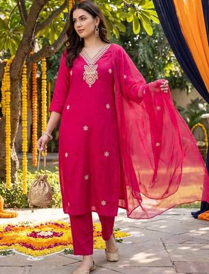 women ethnic motifs embroidered regular thread work kurta with trousers & with dupatta 5
