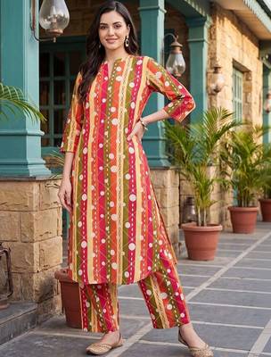 women printed regular cotton kurta with trousers 1