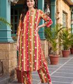 women printed regular cotton kurta with trousers