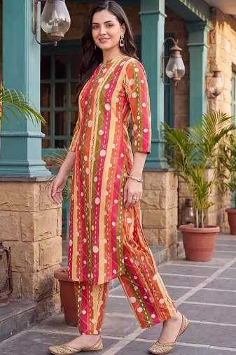 women printed regular cotton kurta with trousers