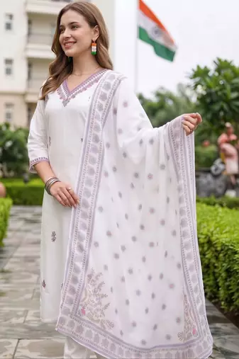 women ethnic motifs embroidered regular thread work cotton kurta with trousers & with dupatta