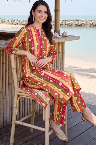 women printed regular cotton kurta with trousers