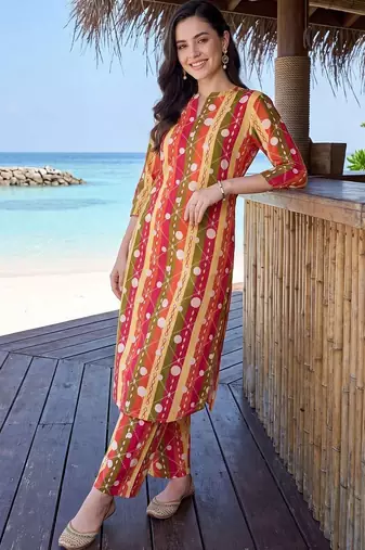 women printed regular cotton kurta with trousers