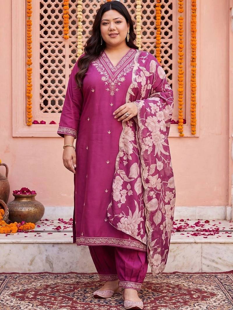 women floral embroidered regular thread work kurta with patiala & with dupatta