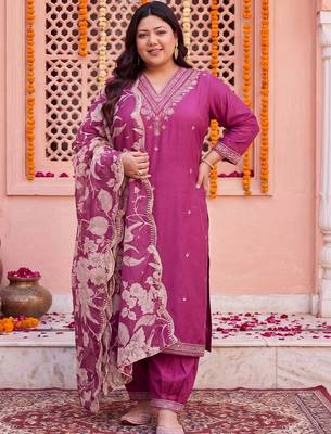 women floral embroidered regular thread work kurta with patiala & with dupatta 3