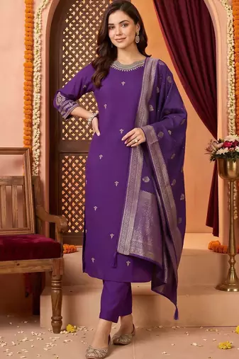 women ethnic motifs embroidered regular kurta with trousers & with dupatta