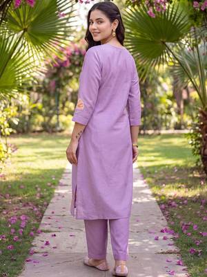 women floral embroidered regular thread work kurta with trousers & with dupatta 6