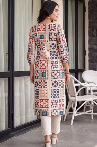 women printed regular kurta with trousers
