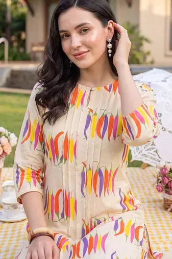 women printed regular cotton kurta with trousers