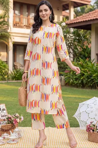 women printed regular cotton kurta with trousers