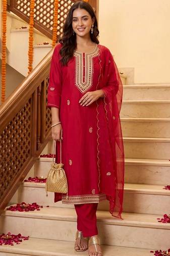 women ethnic motifs embroidered regular kurta with trousers & with dupatta