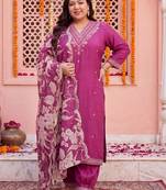 women floral embroidered regular kurta with salwar & with dupatta